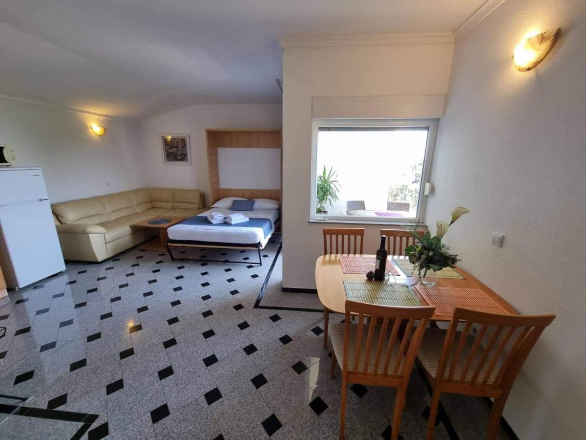 Apartment Tomic 2 Makarska Dış mekan fotoğraf