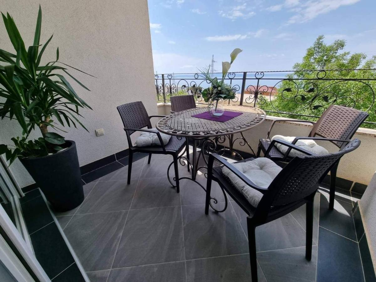 Apartment Tomic 2 Makarska Dış mekan fotoğraf