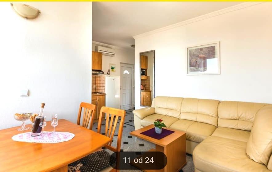 Apartment Tomic 2 Makarska Dış mekan fotoğraf